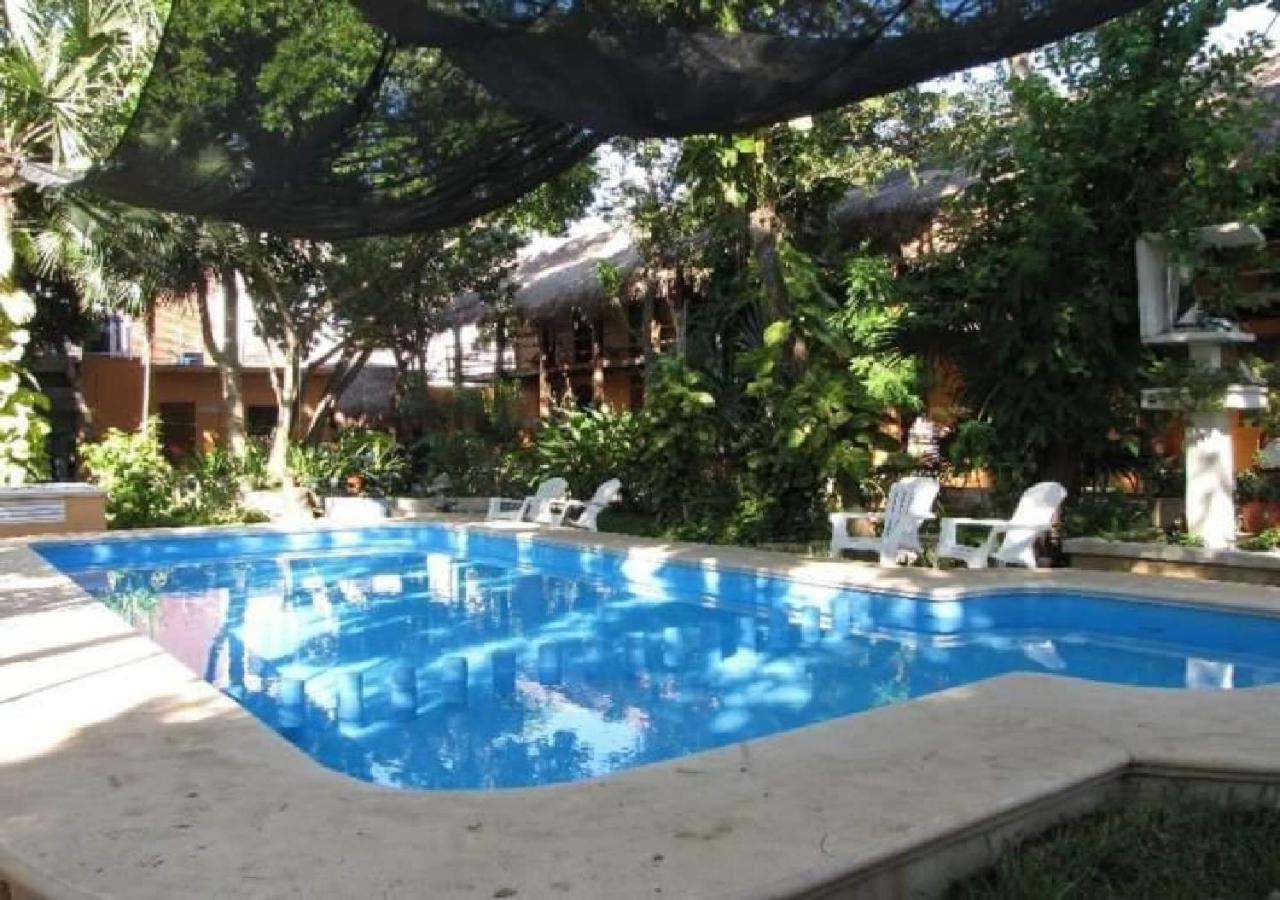 Esduma Iguanas Hotel Playa Del Carmen Ngoại thất bức ảnh