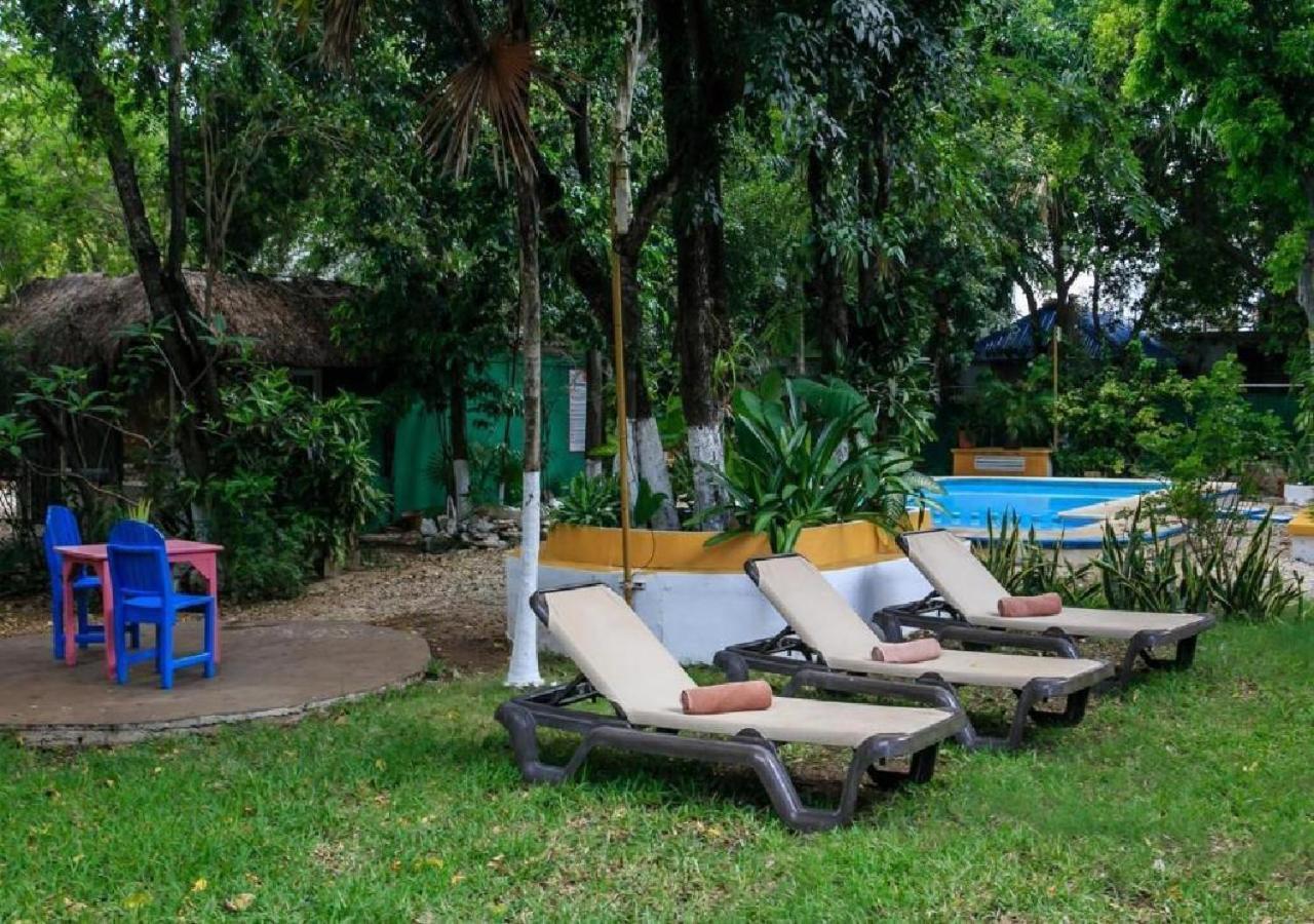 Esduma Iguanas Hotel Playa Del Carmen Ngoại thất bức ảnh