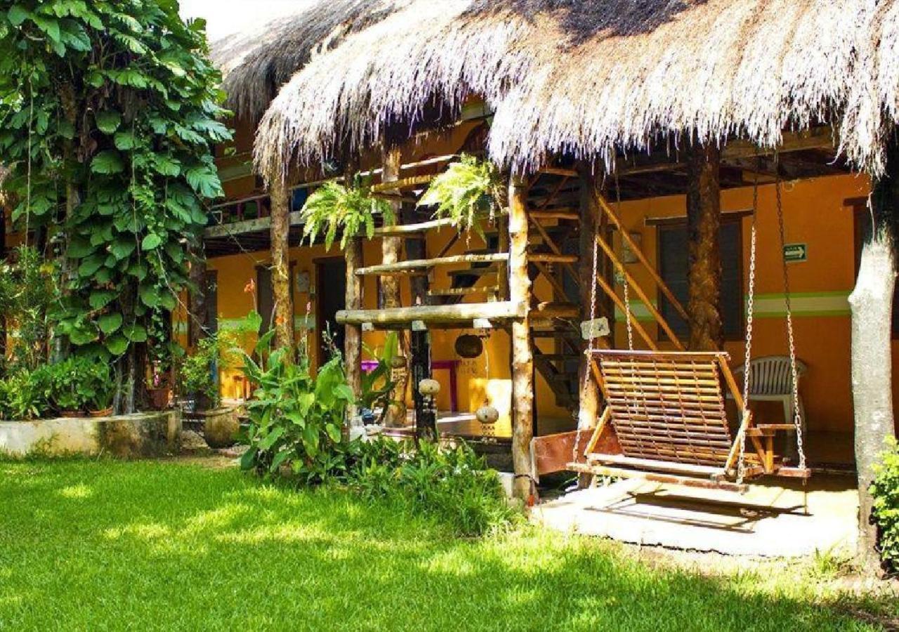 Esduma Iguanas Hotel Playa Del Carmen Ngoại thất bức ảnh