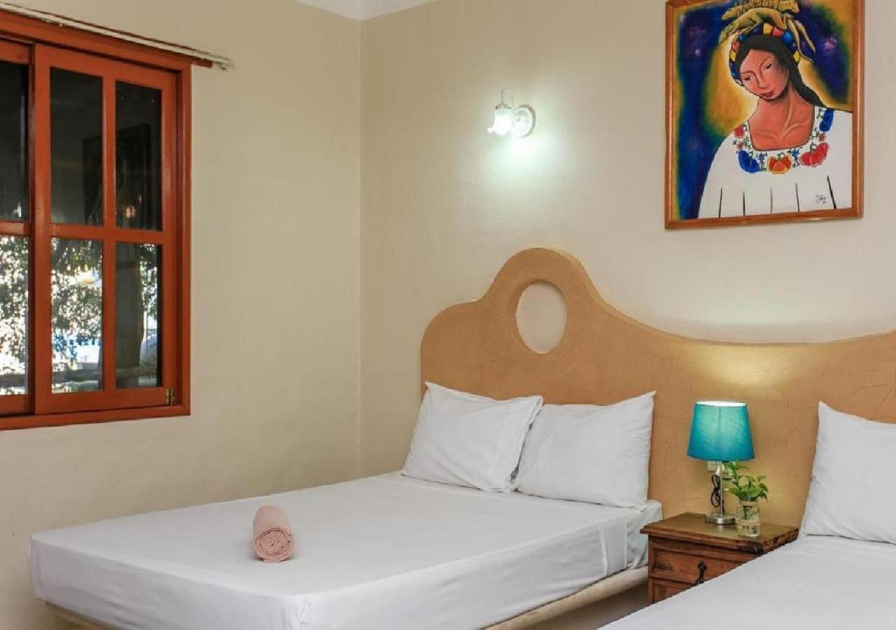 Esduma Iguanas Hotel Playa Del Carmen Ngoại thất bức ảnh